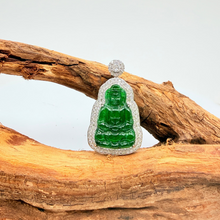 Cargar imagen en el visor de la galería, Jade with Diamonique Pendant
