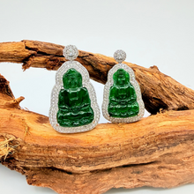 Cargar imagen en el visor de la galería, Jade with Diamonique Pendant
