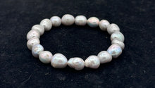 Load image into Gallery viewer, Grey Pearl Nugget Stretchy Bracelet
