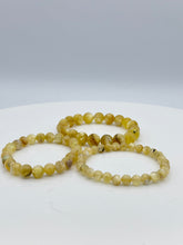 Load image into Gallery viewer, Golden Lepidolite 3A Bracelet
