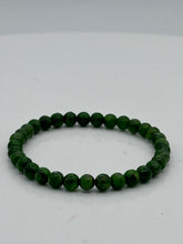 Load image into Gallery viewer, Chrome diopside Bracelet
