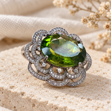 Загрузить изображение в средство просмотра галереи, Peridot with Diamonique Ring in Sterling Silver
