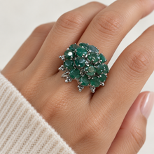Загрузить изображение в средство просмотра галереи, Emerald Ornate Cluster Ring
