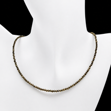 Cargar imagen en el visor de la galería, Gemstone Faceted Necklace

