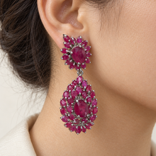 将图片加载到图库查看器，Ruby Flower &amp; Oval Hanging Earring
