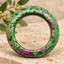 Загрузить изображение в средство просмотра галереи, Ruby Zoisite Ring
