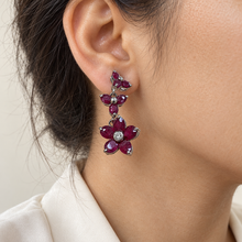 将图片加载到图库查看器，Ruby Triple Flower Hanging Earrings
