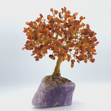 Загружайте и воспроизводите видео в средстве просмотра галереи Gold wire-wrapped Gemstone Tree (Large Size)
