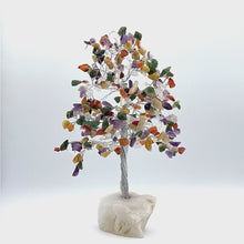 Загружайте и воспроизводите видео в средстве просмотра галереи Gemstone Tree (Medium Size)
