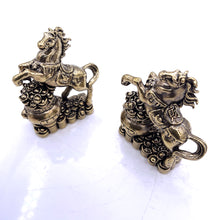 Cargar imagen en el visor de la galería, Brass Horse Figure
