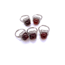 Cargar imagen en el visor de la galería, Burmese Garnet Adjustable Ring

