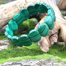 Load image into Gallery viewer, Malachite Flat bracelet (AAA)
