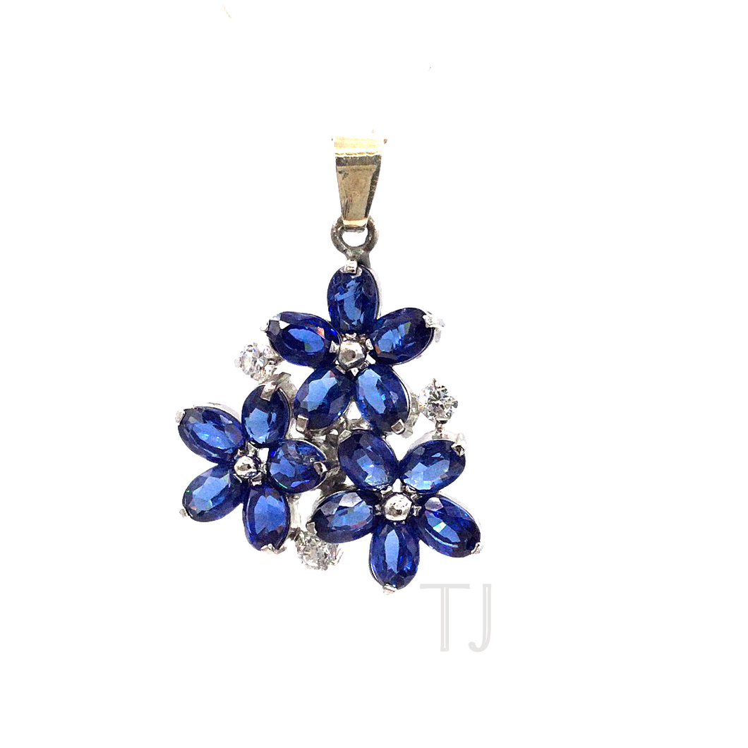 Sapphire triple flower pendant in sterling silver