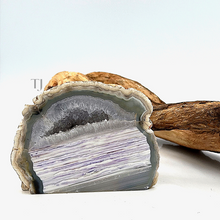 将图片加载到图库查看器，Natural Agate Geode
