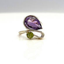 Load image into Gallery viewer, Swan shaped amethyst sterling silver ring
