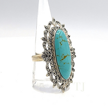 Cargar imagen en el visor de la galería, Antique turquoise ring in sterling silver
