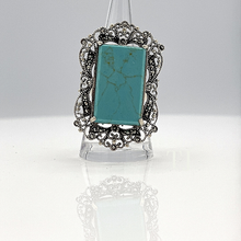 Cargar imagen en el visor de la galería, Antique Turquoise Ring in Sterling Silver
