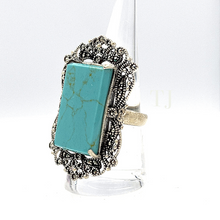 Cargar imagen en el visor de la galería, Antique Turquoise Ring in Sterling Silver
