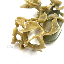 Load image into Gallery viewer, Spinach Jade carving 
