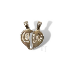 Cargar imagen en el visor de la galería, Doubled bail heart pendant
