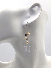 Load image into Gallery viewer, Fresh water pearl earrings in sterling silver
