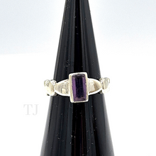 Load image into Gallery viewer, Amethyst rectangular cut ring in sterling silver
