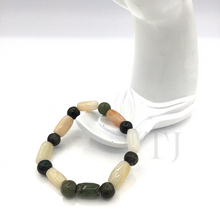 将图片加载到图库查看器，Jade bracelet with elastic string
