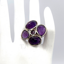 Cargar imagen en el visor de la galería, Amethyst faceted flower shape ring in sterling silver
