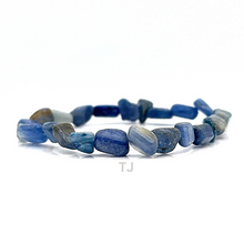 将图片加载到图库查看器，Kyanite Nugget Bracelet
