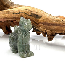 将图片加载到图库查看器，Burmese Lion Jadeite Figurine
