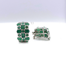 Cargar imagen en el visor de la galería, Emerald set in sterling silver
