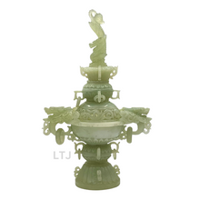 将图片加载到图库查看器，Hetian Jade Incense burner (Ming Dynasty)
