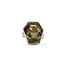 Load image into Gallery viewer, Trapeze cut topaz ring in sterling silver
