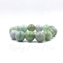 Cargar imagen en el visor de la galería, Burmese Jade bead bracelet, 12 mm bead size
