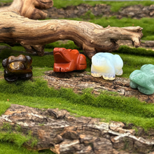 Load image into Gallery viewer, Natural gemstones frog figurine collection
