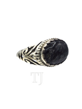 Cargar imagen en el visor de la galería, Tourmalated quartz ring in sterling silver
