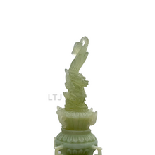 将图片加载到图库查看器，Hetian Jade Incense burner (Ming Dynasty)
