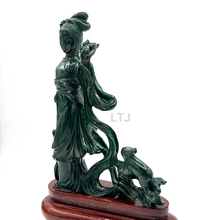 Cargar imagen en el visor de la galería, Malachite carved sculpture (20th Century)
