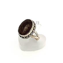 Cargar imagen en el visor de la galería, Rutilated Quartz Antique Ring in Sterling Silver
