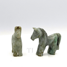 将图片加载到图库查看器，Burmese Jadeite Horse Figurines
