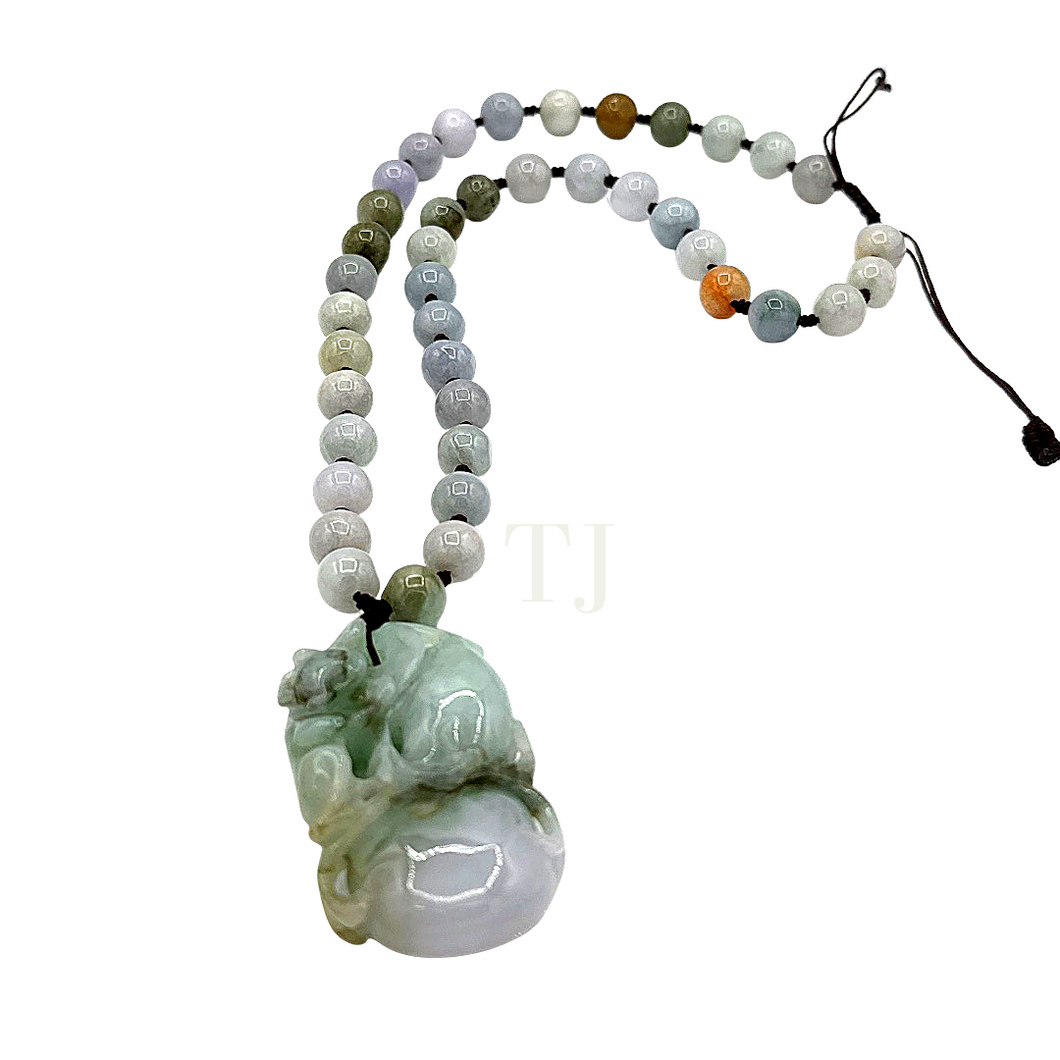 Knotted Jadeite Necklace with pendant