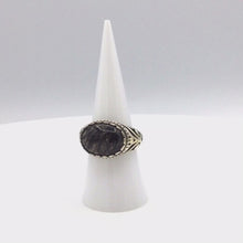 Cargar y reproducir el video en el visor de la galería, Tourmalated quartz ring in sterling silver
