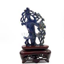 将图片加载到图库查看器，Lapis Lazuli Sculpture 
