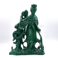 将图片加载到图库查看器，Malachite sculpture from 20th century
