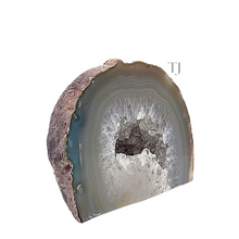 Load image into Gallery viewer, Natural Agate Geode
