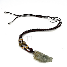 Cargar imagen en el visor de la galería, Burmese Jade Figure Pendant with red silk string with small jade beads
