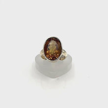 Загружайте и воспроизводите видео в средстве просмотра галереи Oval cutting citrine ring in sterling silver
