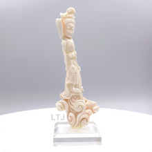 Load image into Gallery viewer, Coral sculpture from republic period
