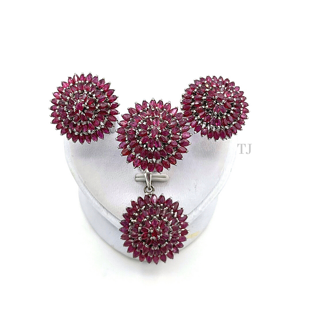 Flower style Ruby set in sterling silver