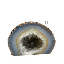 将图片加载到图库查看器，Natural Agate Geode
